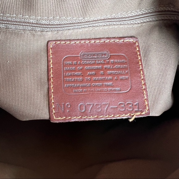 Vintage Coach #4232 Sheffield Bucket Navy with Tan Trim Sheridan Bag - Picture 9 of 10